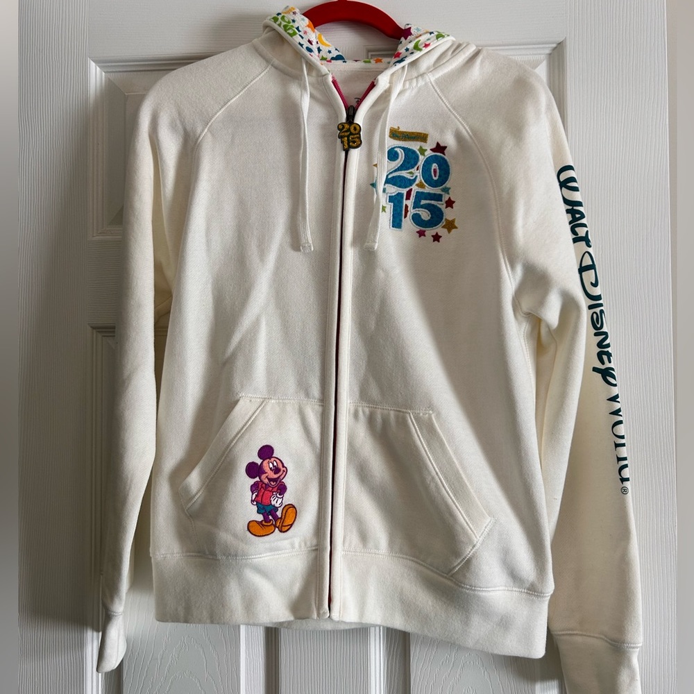 DISNEYWORLD zip up hoodie size Medium